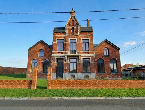                                         Woning te koop in Estaimpuis, € 860.000
