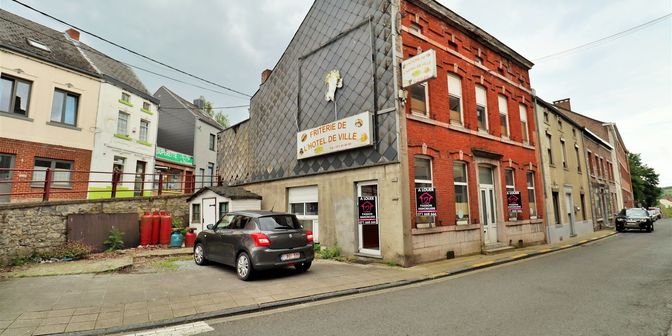 Bedrijfsvastgoed te huur in 5650 Walcourt