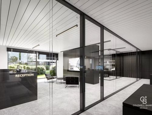                                         Kantoor te koop in Ukkel, € 470.000
