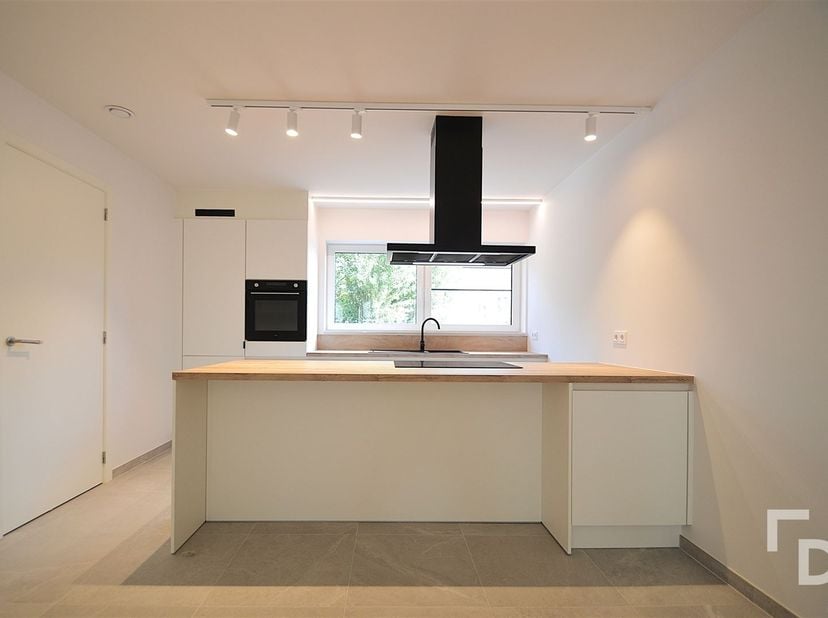 Appartement à louer
                    à 8900 Ieper