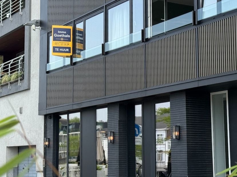 Appartement te huur in Handboogstraat 10,
                    8500 Kortrijk