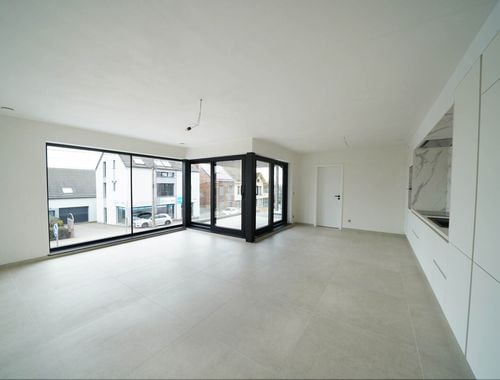                                         Appartement à vendre à Gozée, € 248.000
