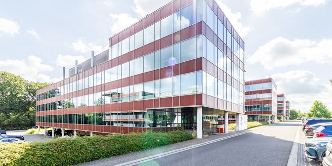 Bedrijfsvastgoed te huur in Avenue des dessus de Lives 11, 5101 Loyers