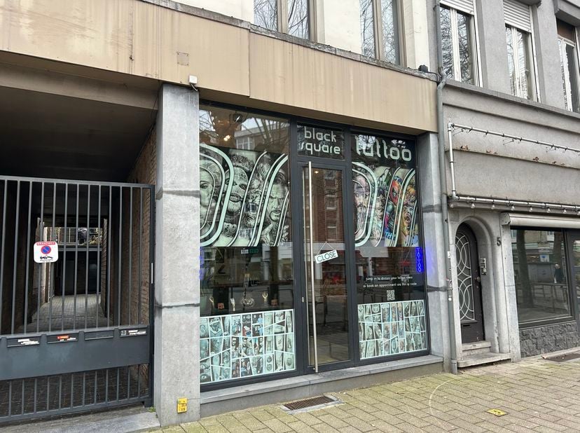 Bedrijfsvastgoed te koop in Kasteelpleinstraat 3,
                    2000 Antwerpen