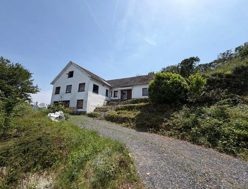                                         Uitzonderlijke woning te koop in Marcinelle, € 419.000
