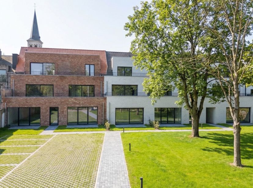 Appartement à vendre
                    à 2890 Sint-Amands