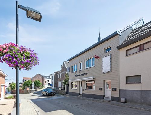                                         Handelspand met woonst te koop in Herderen, € 225.000
