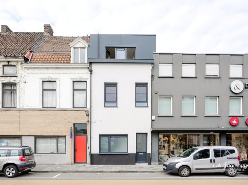 Huis te huur in Brugsesteenweg 523,
                    9000 Gent