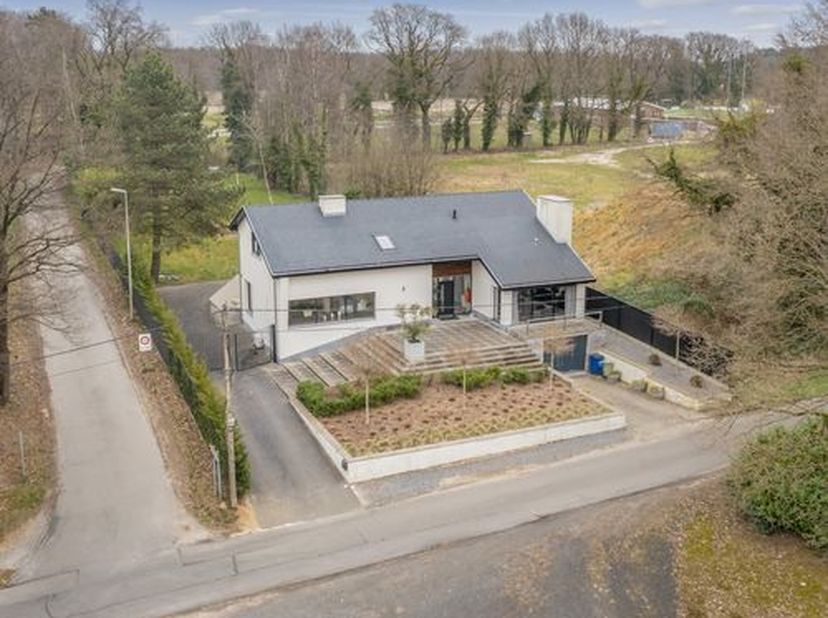 Maison à vendre
                    à 3668 Niel-bij-As