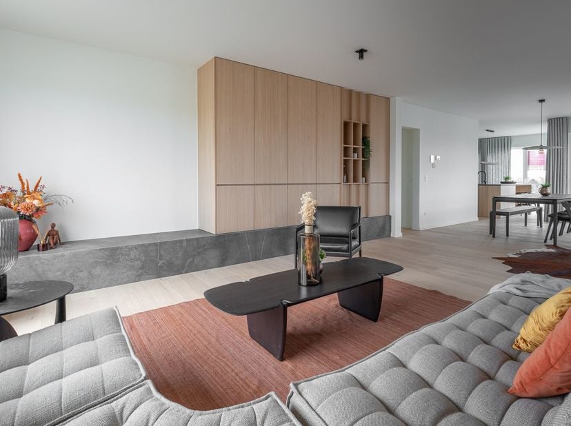 Deze prachtige penthouse bevindt zich in het project Residentie Ingelgoed. Gelegen tussen het station en de dorpskern van Ingelmunster.<br />
Deze exc