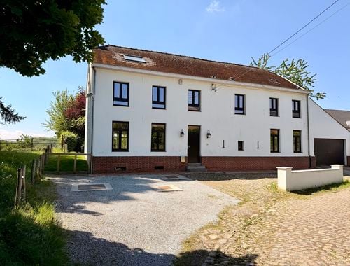                                         Woning te huur in Malèves-Sainte-Marie-Wastines, € 1.550
