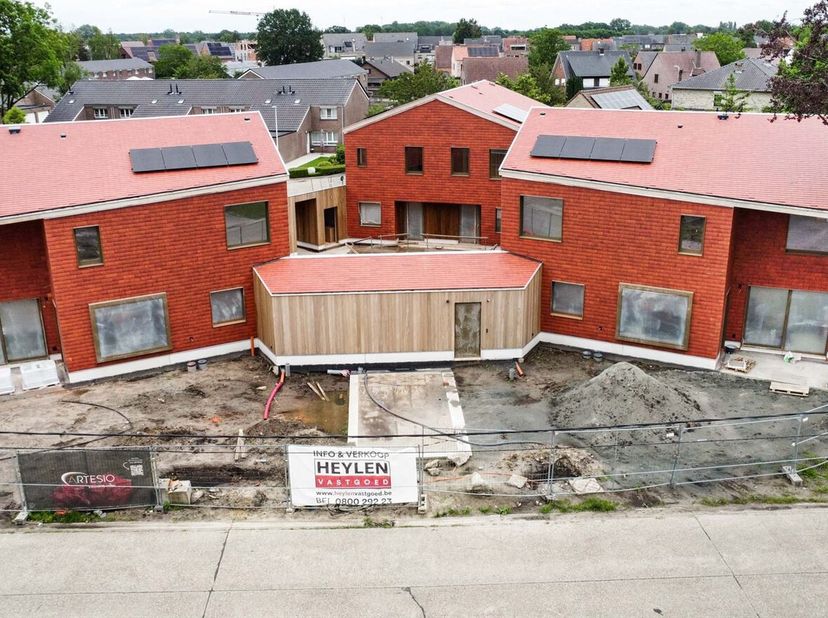 Une vie exclusive au coeur de Vlimmeren<br />
Sur le Heidijk à Vlimmeren, un projet de construction neuve de qualité et à petite échelle, comprenant s