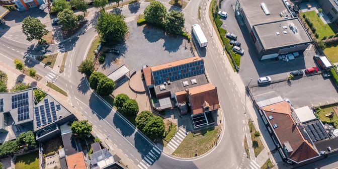 Bien professionnel à vendre à Ommegang Zuid 18, 8840 Westrozebeke