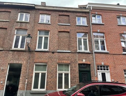                                         Eengezinswoning te koop in Brugge, € 225.000
