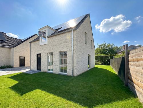                                         Maison à vendre à Halle, € 435.621
