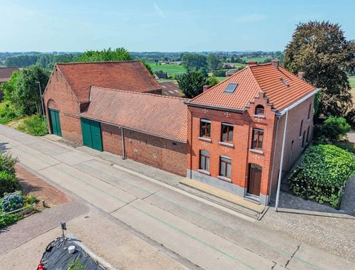                                         Ferme à vendre à Zarlardinge, € 579.000

