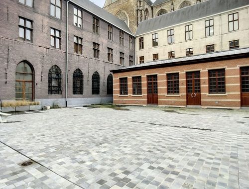                                         Kantoor te huur in Antwerpen, € 2.812,50
