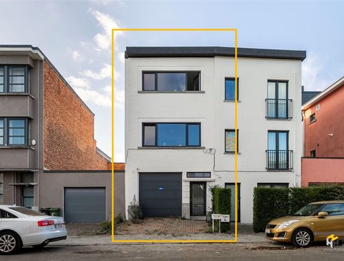                                        Woning te koop in Mortsel, € 448.000
