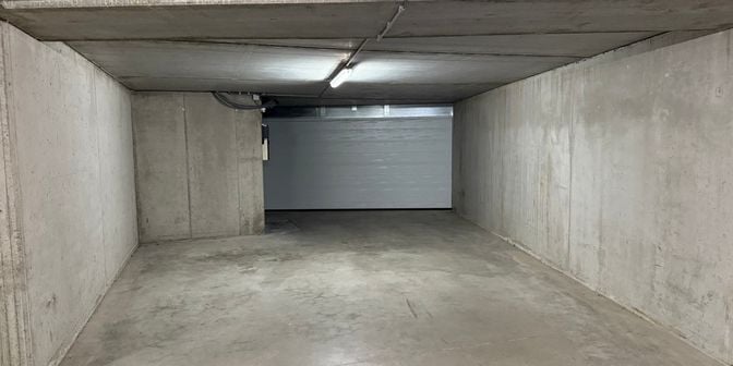 Garage à vendre à Niklaas Desparsstraat 10, 8000 Brugge