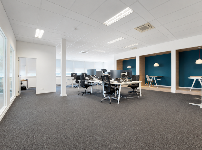 Zonering-Noord | Schitterende prestigieuze kantoorruimte van 420m&amp;sup2; + 12 P