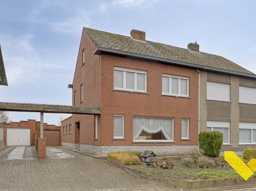 Maison à vendre
                    à 2400 Mol