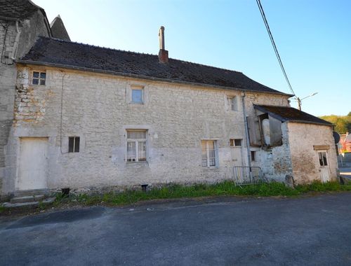                                         Eengezinswoning te koop in Petigny, € 40.000
