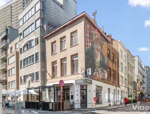                                         Bâtiment commercial à vendre à Oostende, € 710.000
