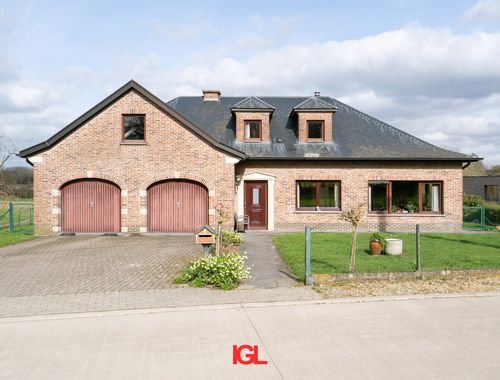                                         Villa à vendre à Sint-Pieters-Leeuw, € 595.000

