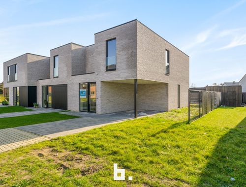                                         Maison à vendre à Hansbeke, € 430.000
