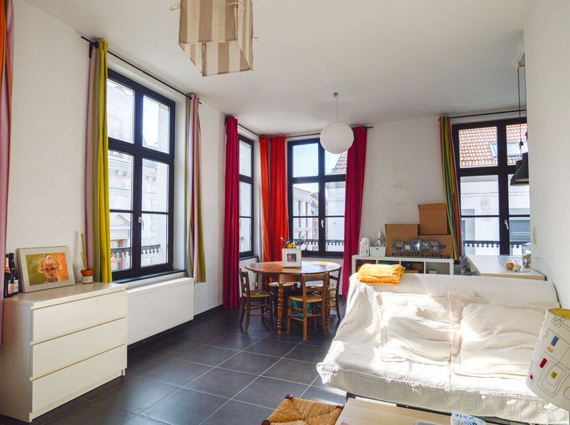 Appartement te huur in rue Saint Gilles 26 bus B1,
                    4000 Liège