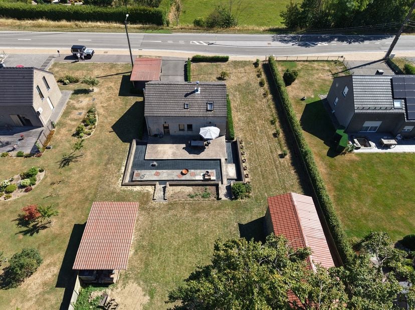 Maison à vendre à En Pierreux 39,
                    6960 Vaux-Chavanne