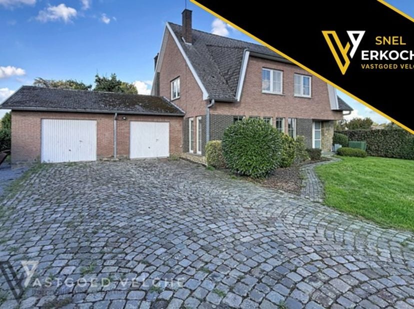Huis te koop in Van Lauwstraat 1,
                    3630 Opgrimbie