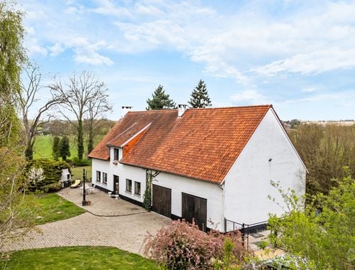                                         Maison à vendre à Ville-en-Hesbaye, € 490.000
