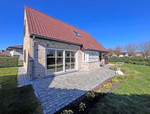                                         Villa à vendre à Oostduinkerke, € 585.000
