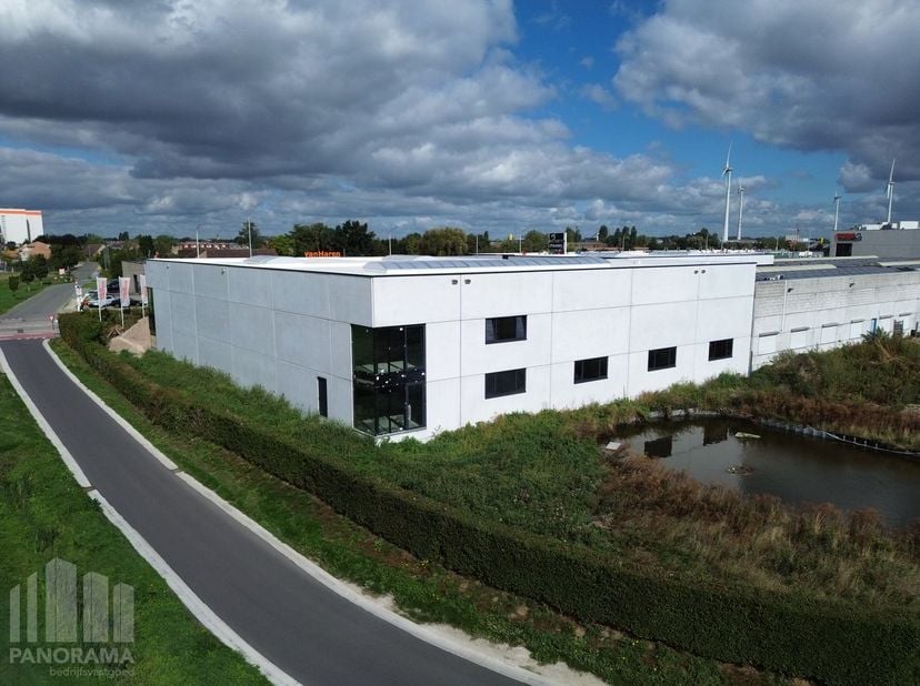 Bedrijfsvastgoed te huur in Gentseweg 624,
                    8790 Waregem