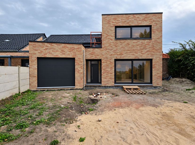Maison à vendre à ,
                    7300 Boussu