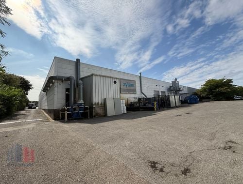                                         Bâtiment d’entreprise à vendre à Zaventem, € 4.715.520
