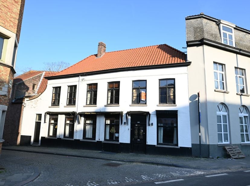 Bedrijfsvastgoed te koop in Kleine Hoefijzerstraat 3,
                    8000 Brugge