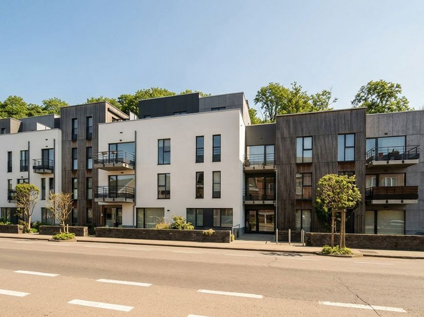 JAMBES, à deux pas des facilités et des axes routiers, superbe APPARTEMENT (1ch/1sdb). Il se compose d'un hall d'entrée, un beau séjour de 31 m² avec