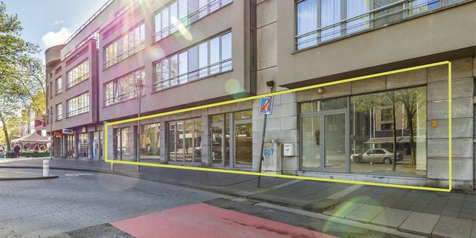 Bien professionnel à vendre à Europalaan 88 boîte 1, 3600 Genk