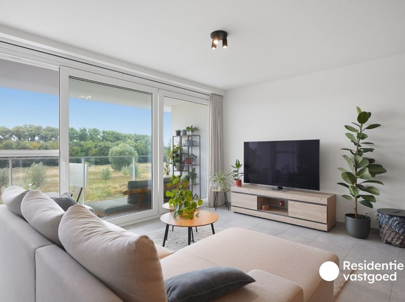 Appartement à vendre
                    à 8000 Sint-Pieters