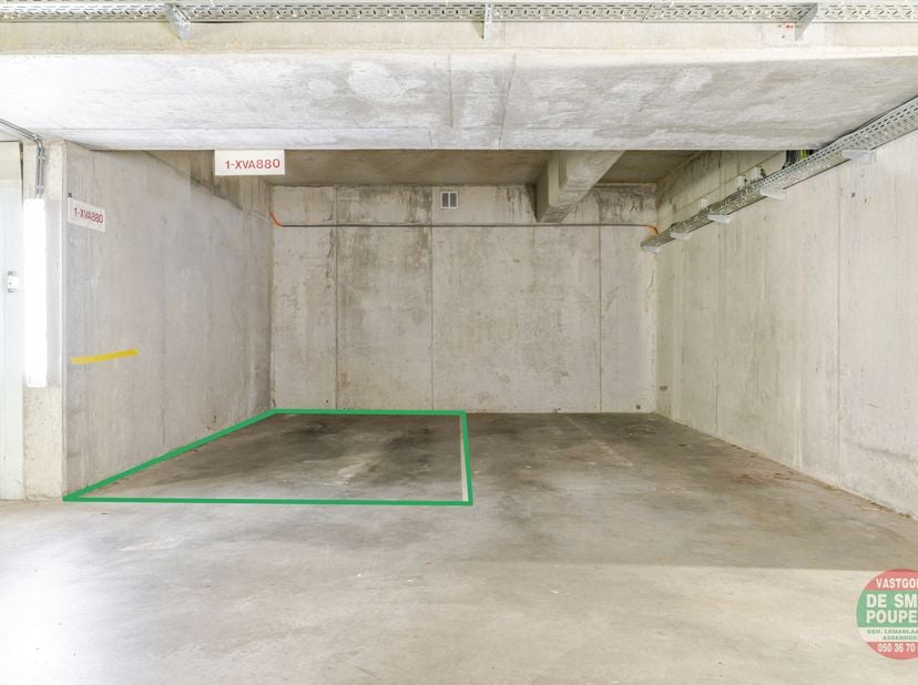 Garage te koop in Blekerijstraat 113,
                    8310 Assebroek