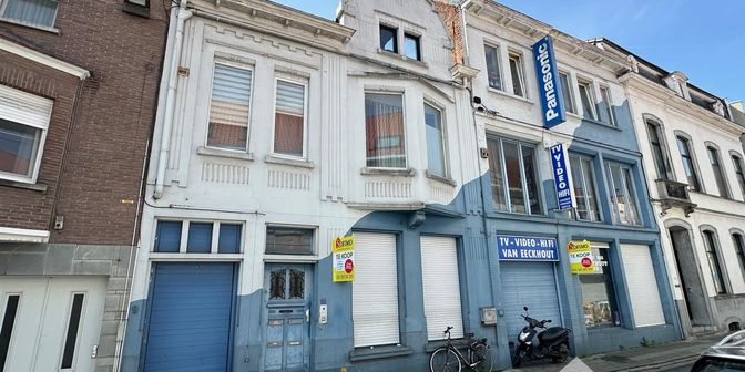 Bedrijfsvastgoed te koop in Iepersestraat 9-11-13, 8800 Roeselare