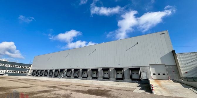 Bedrijfsvastgoed te huur in Slingerweg 40, 3600 Genk