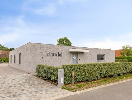                                         Woning te koop in Elsegem, € 1.230.000
