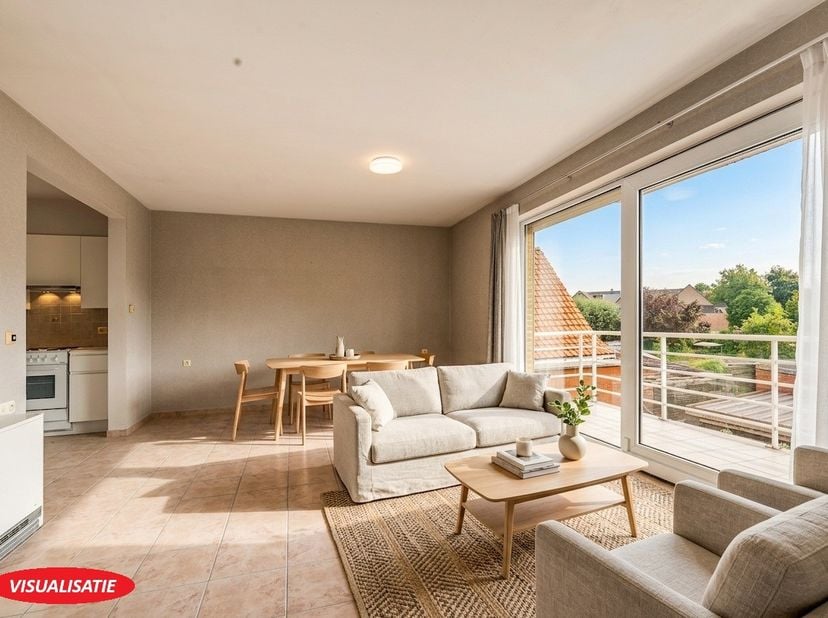 In de Ieperstraat in Staden, treffen we dit 2 -slaapkamer appartement op de eerste verdieping van het gebouw, gelegen in het centrum van Staden, op wa