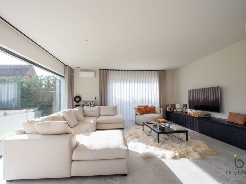 Huis te koop in Winkelhoeve 6,
                    2980 Zoersel