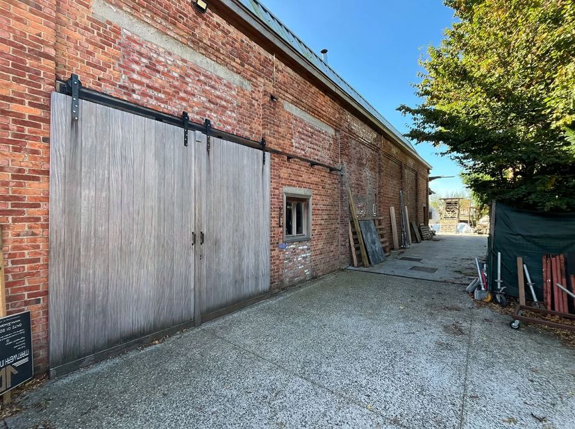 Bedrijfsvastgoed te koop in Vichtsesteenweg 177,
                    8570 Anzegem
