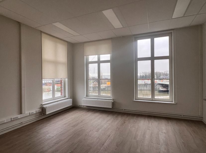 Bedrijfsvastgoed te huur in Wondelgemkaai 8,
                    9000 Gent