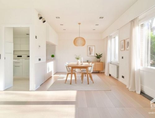                                         Gelijkvloers app. te koop in Elsene, € 295.000
